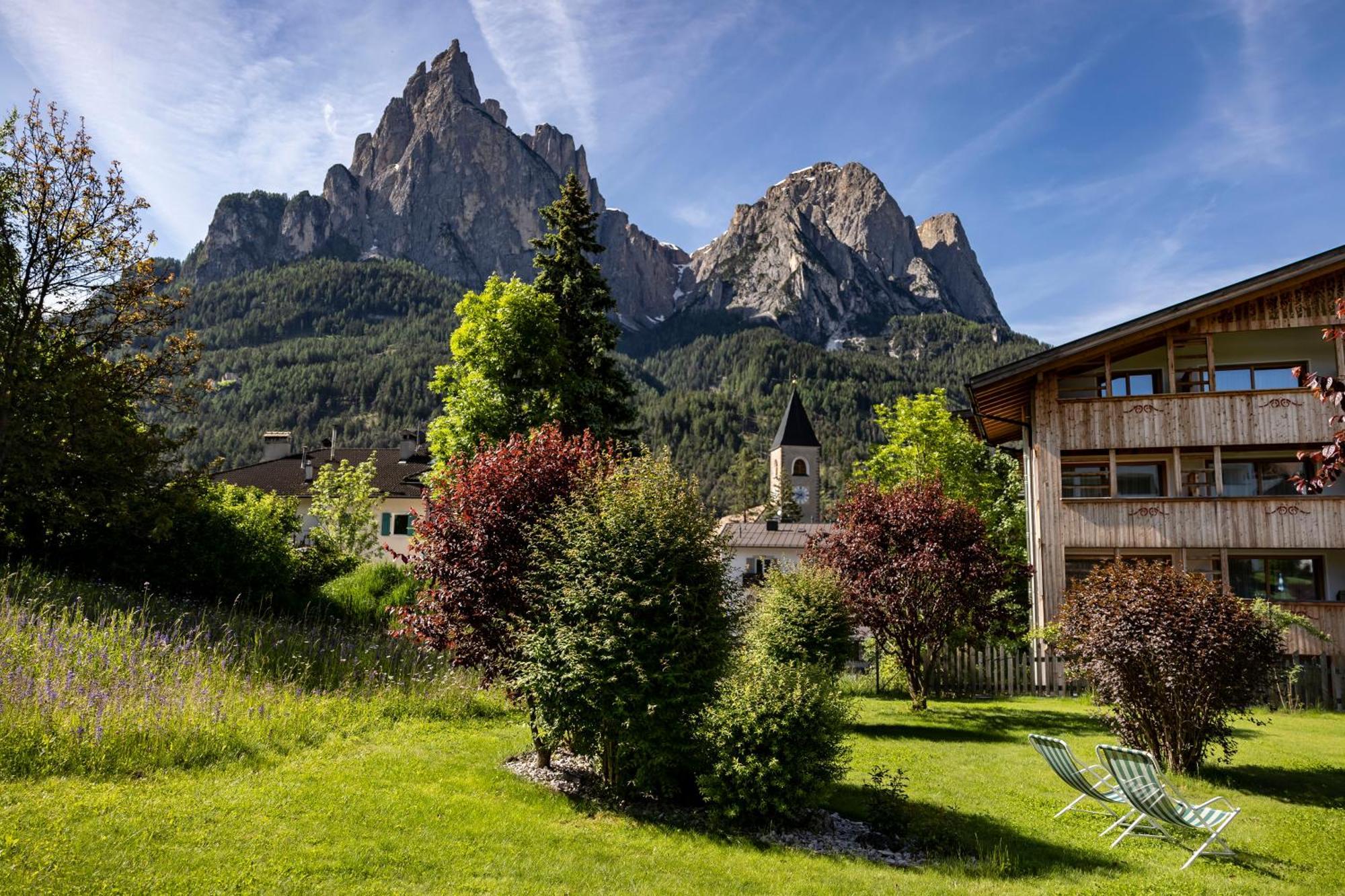 Artnatur Dolomites Hotel & Spa Siusi Exterior photo