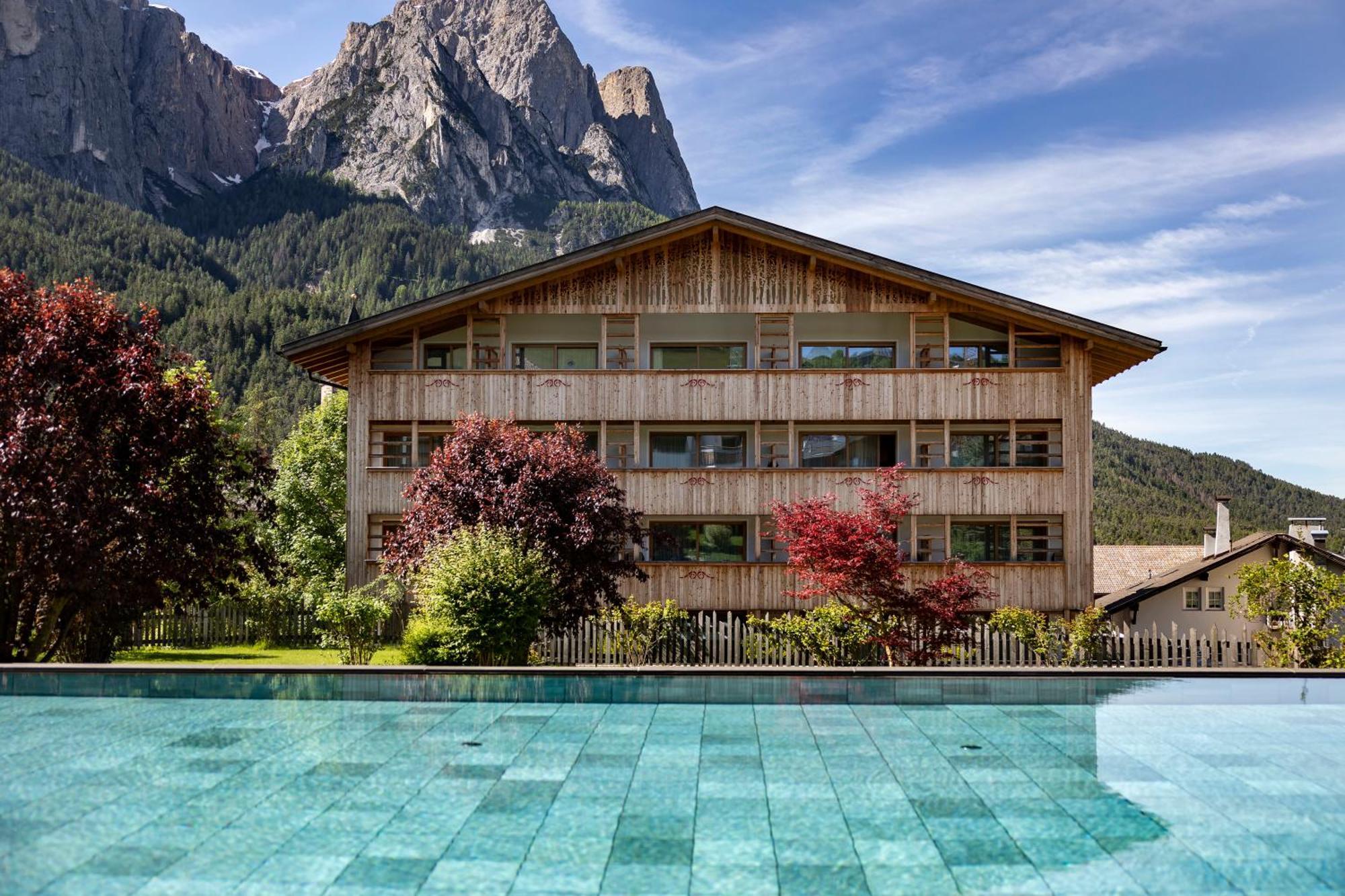 Artnatur Dolomites Hotel & Spa Siusi Exterior photo