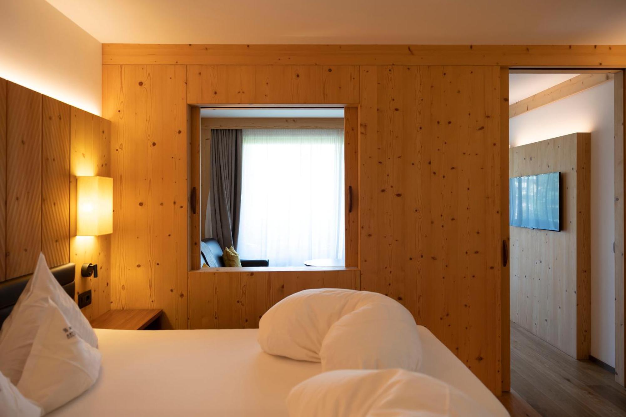 Artnatur Dolomites Hotel & Spa Siusi Room photo